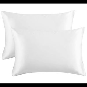 Satin Pillowcases Brand New- Set of 2